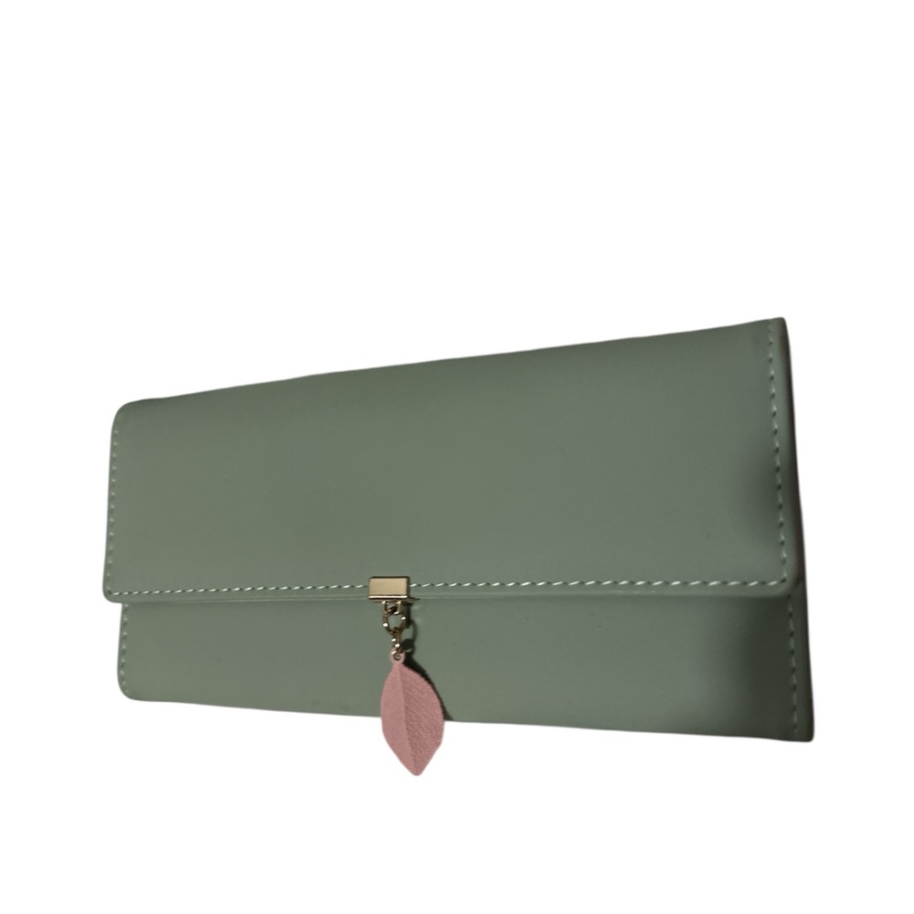 NWOT  Boutique Green and Pink wallet with pink leaf charm gold accents cute 🥰